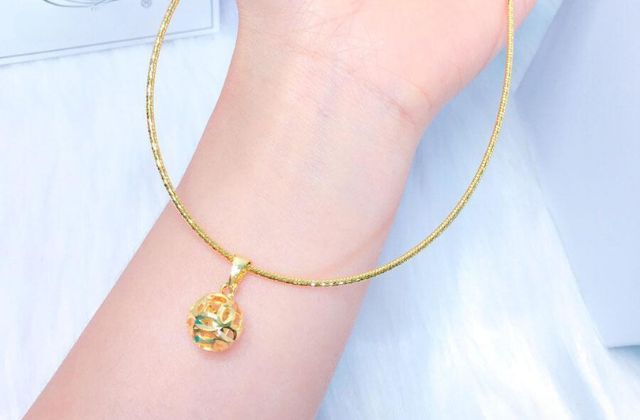 Mẫu kiềng cổ vàng 18K đẹp và thanh lịch 2025