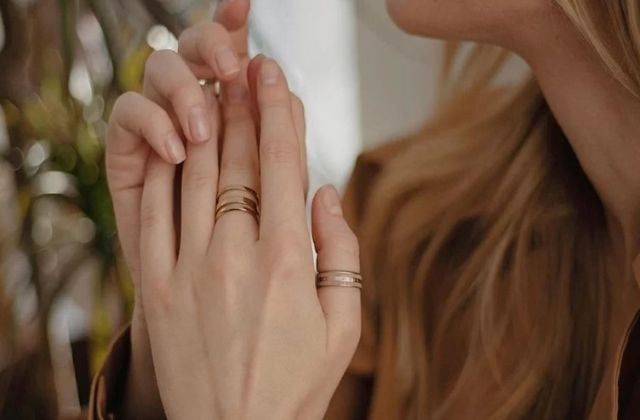 Mệnh Kim Có Nên Đeo Vàng Không? Nên Đeo Vàng Hay Bạc?