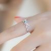 Nhẫn Bát Diệp May Mắn - Tài Lộc Đủ Đầy
