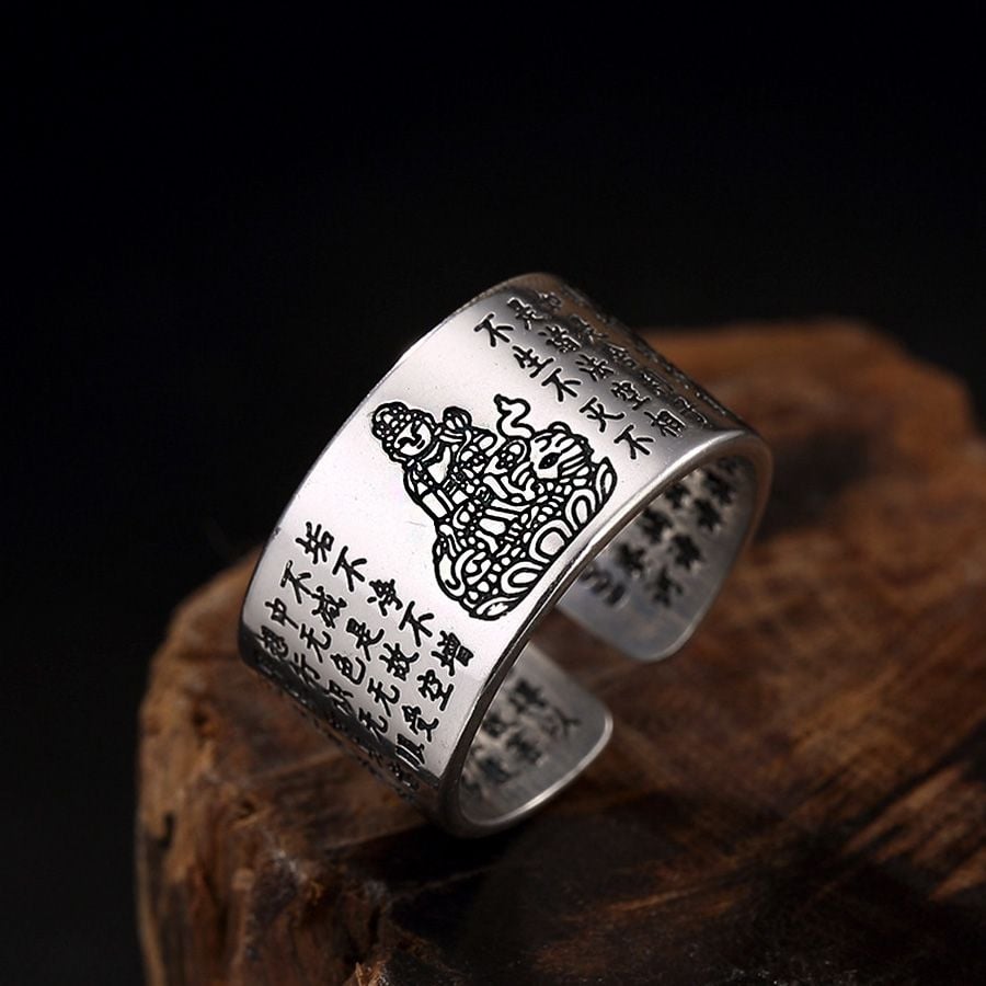 Nhẫn Cầu Bình An Là Nhẫn Gì, Nên Đeo Ngón Nào?