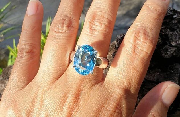 Nhẫn Đá Topaz Màu Nào Được Ưa Chuộng Nhất Hiện Nay?
