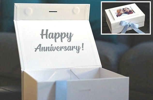 Chọn Quà Tặng Kỷ Niệm 30 Năm Ngày Cưới Giúp Giữ Lửa Tình Yêu