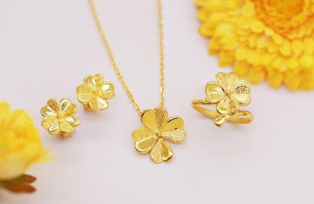 Vàng Cưới Là Vàng Gì? Nên Mua 18K Hay 24K?
