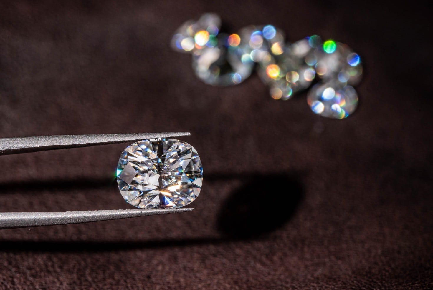 1 carat kim cương nhân tạo bao nhiêu tiền