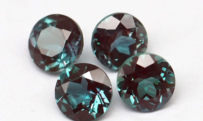 Ý nghĩa phong thủy của đá Alexandrite