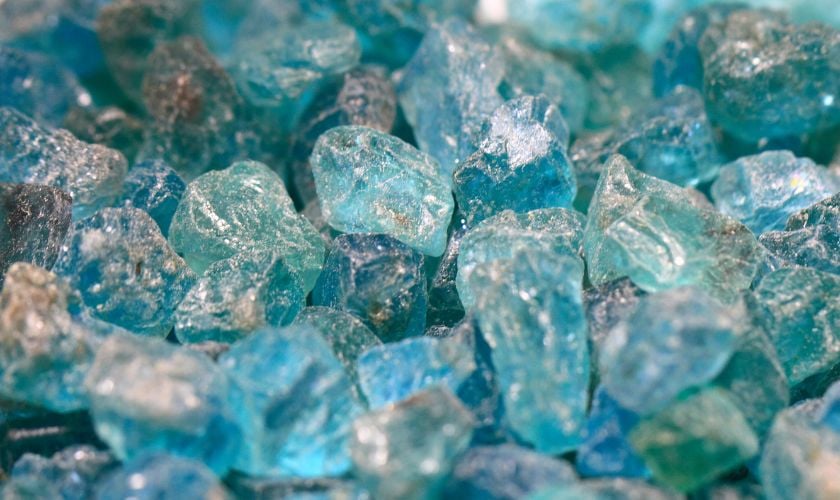 Thành phần hóa học và cấu trúc tinh thể của đá Apatite