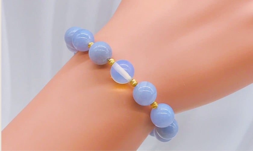 Đá Blue Lace Agate hợp mệnh gì
