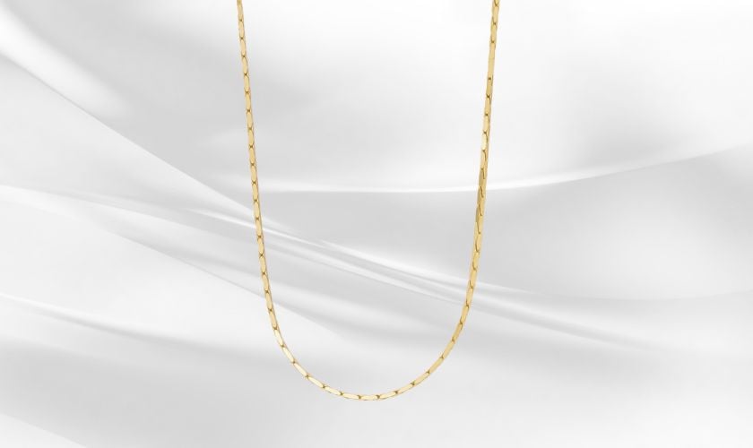 Thiết kế mẫu dây chuyền nam vàng 18k kiểu vảy rồng thể hiện sự uy nghiêm, tích cách mạnh mẽ của quý ông sở hữu