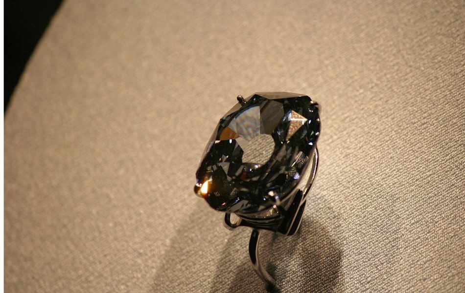 Top 3: Viên kim cương Wittelsbach-Graff - 31.06 carat - 23,4 triệu USD