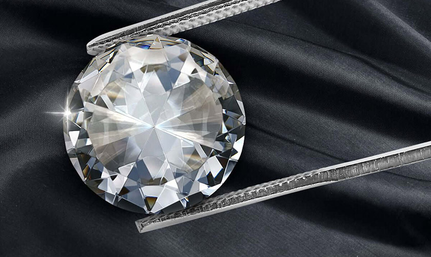 Những lưu ý khi chọn mua kim cương 100 giác cắt