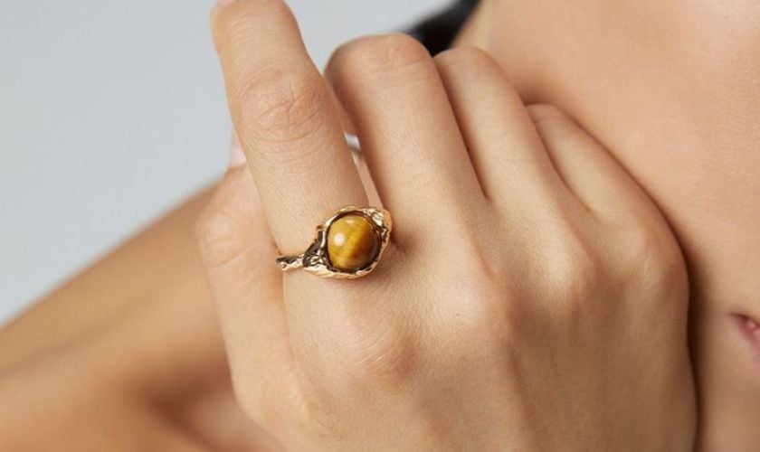 Đá mắt hổ (Tiger’s Eye): Đá của sức mạnh và bảo vệ