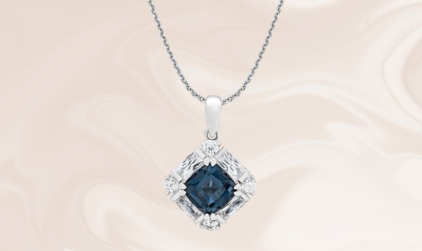 Mặt dây chuyền vàng trắng 14K đính đá Topaz