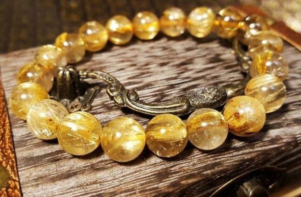 ngày vía thần tài mua vàng gì