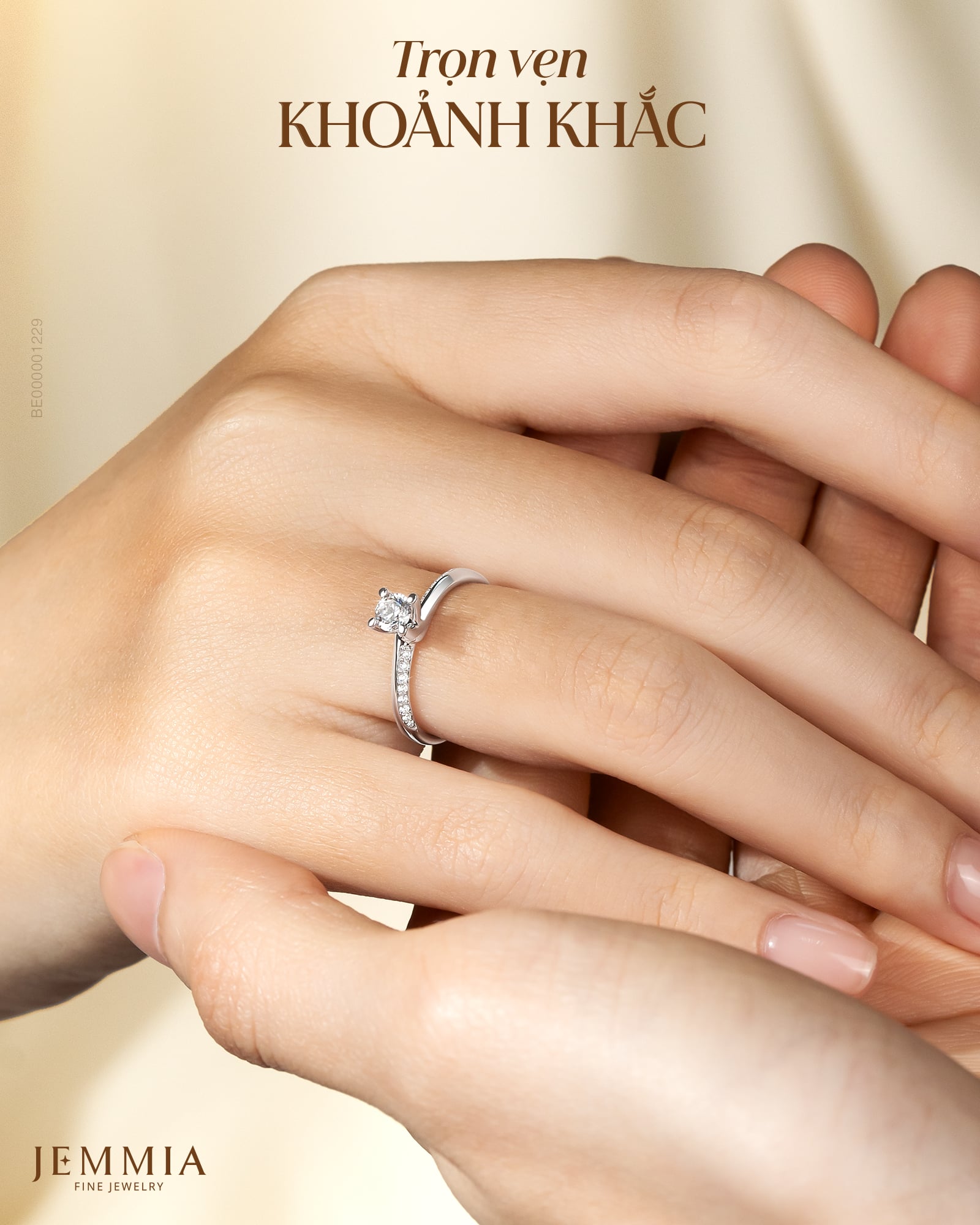 Gợi ý cách chọn nhẫn đính hôn trơn phù hợp