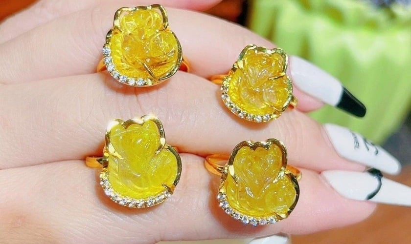 Mẫu nhẫn hồ ly tóc vàng bọc vàng 18K