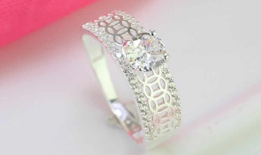 Nhẫn Kim Tiền Đính Kim Cương Tấm