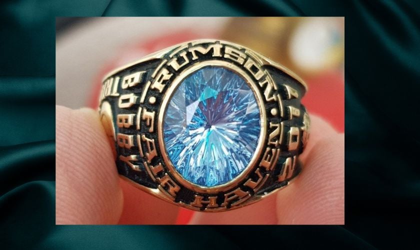 Nhẫn Mỹ xưa vàng 10K Jostens hột TIA