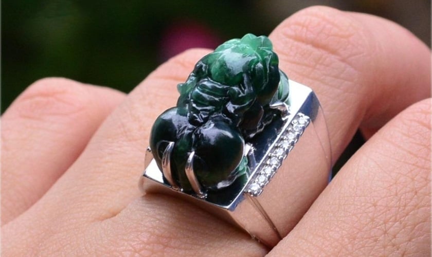 Nhẫn Tỳ Hưu đá phong thủy
