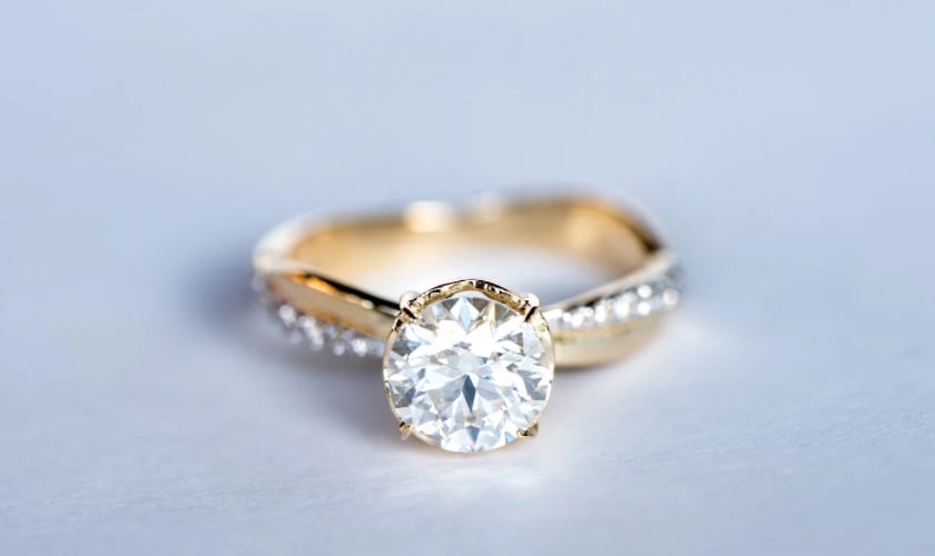 Mẫu nhẫn vàng  24k đính đá quý