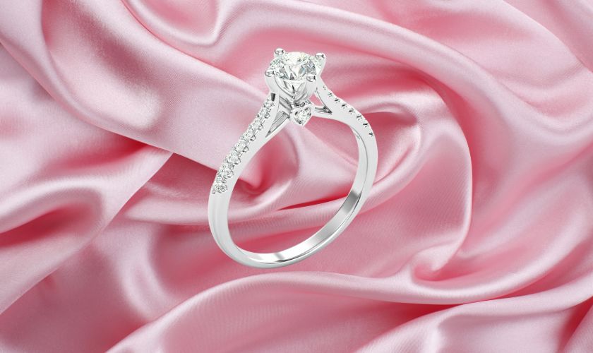 Nhẫn trái tim vàng trắng 18K kiểu đơn giản, thanh lịch