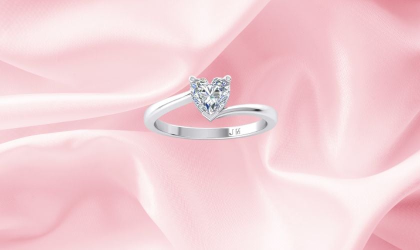 Nhẫn trái tim vàng 18K dáng Twist độc đáo