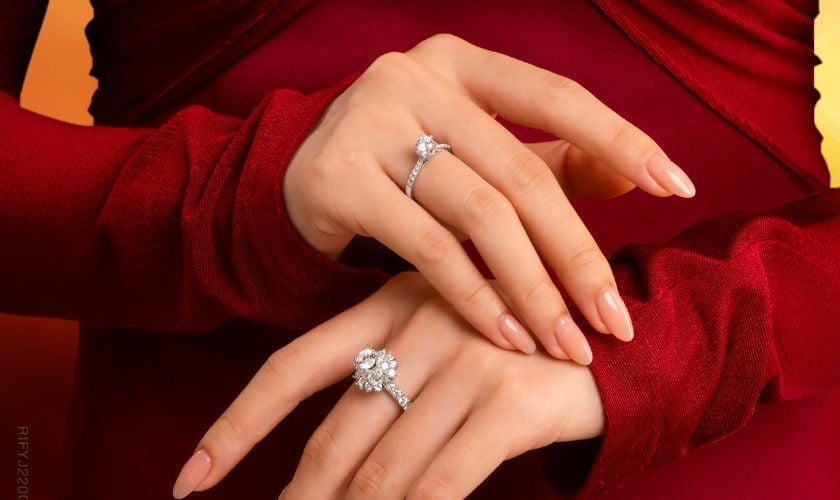 Ngón áp út: Tượng trưng cho tình yêu, hôn nhân