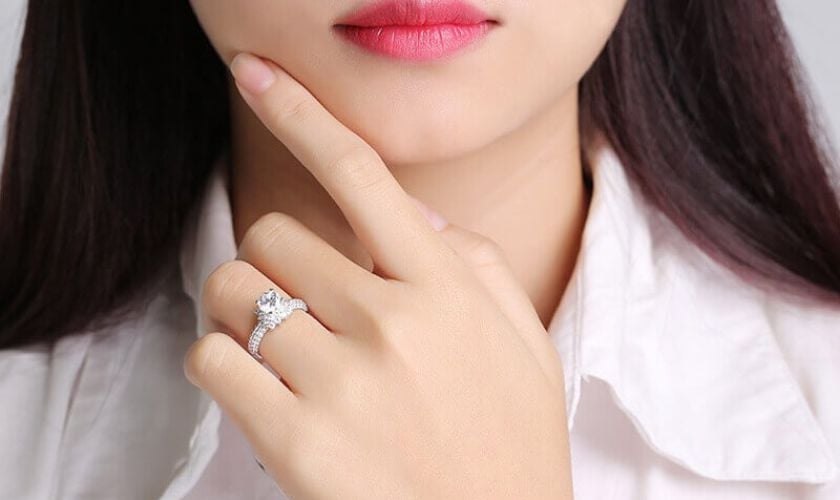 Nữ nên đeo nhẫn tay nào