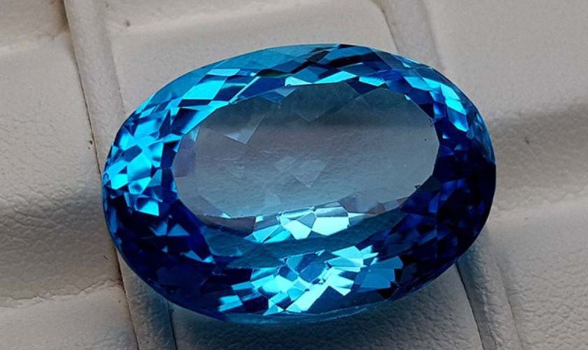 Đá Topaz