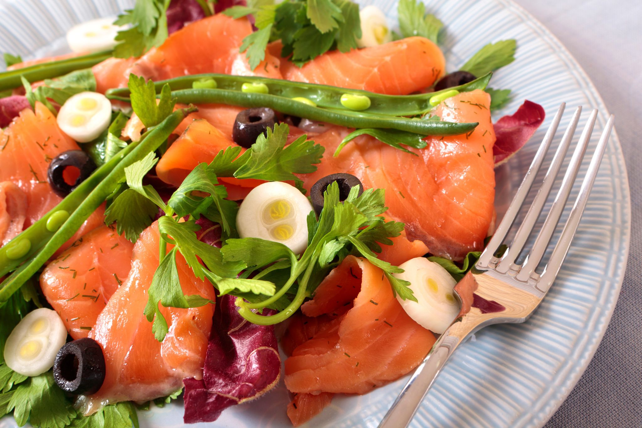 salad cá hồi Na Uy xông khói