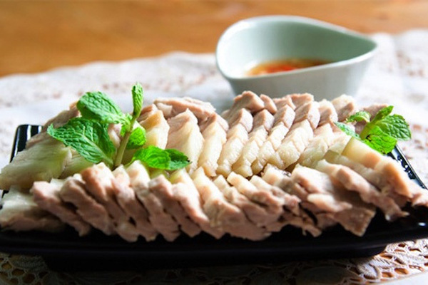 CÁCH LUỘC BA RỌI NGON