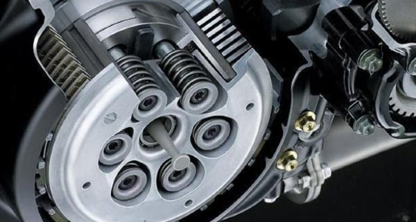 bg nhông ly hợp nồi