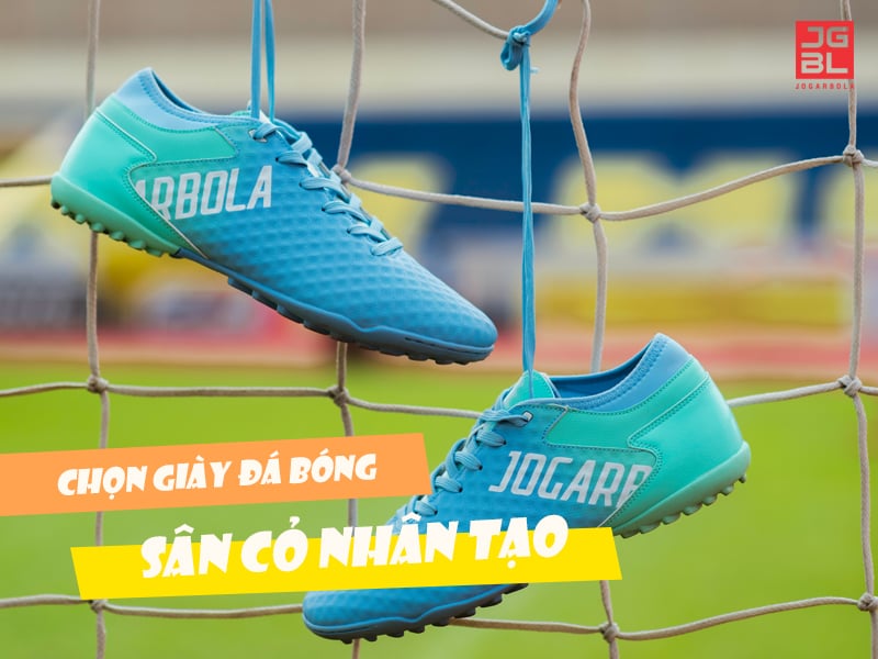 Có nên mang giày đá bóng AG chơi sân TF không? Sân TF nên mang giày gì