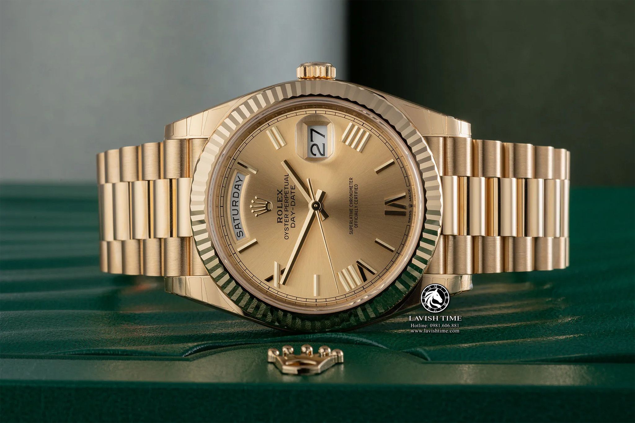 Đồng hồ Rolex Day-Date 36 Yellow Gold Champagne Dial 128238-0008 Rep 1:1