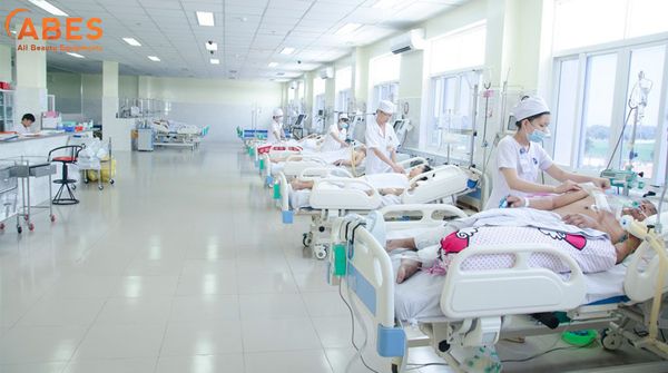 Giường Cấp Cứu Và Các Tiêu Chuẩn Cần Lưu Ý Khi Chọn Mua