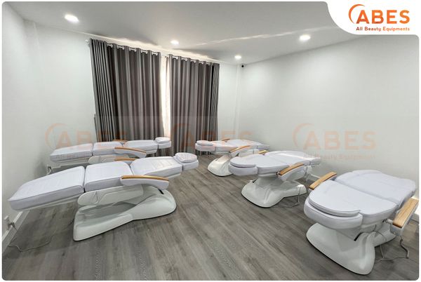 Bàn Giao 5 Giường Thẩm Mỹ Chỉnh Điện Tay Gỗ Tại Gò Vấp