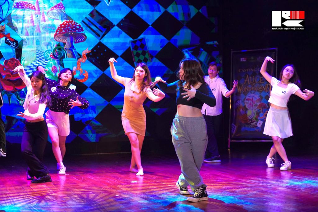 HÀNH TRÌNH TÌM KIẾM THUYỀN VIÊN CHO CON TÀU “ALICE IN WONDERLAND” ĐÃ CHÍNH THỨC KẾT THÚC