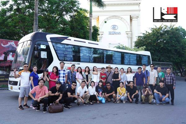 NHÀ HÁT KỊCH VIỆT NAM TIẾP TỤC LÊN ĐƯỜNG MANG “BÃO TỐ TRƯỜNG SƠN” ĐẾN VỚI KHÁN GIẢ HUYỆN MỘC CHÂU, TỈNH SƠN LA