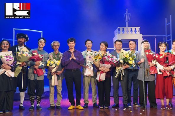 KHÁT VỌNG - CỐNG HIẾN: “NGƯỜI TRONG CÕI NHỚ” THAM DỰ THÀNH CÔNG LIÊN HOAN SÂN KHẤU THỬ NGHIỆM LẦN THỨ V - 2022