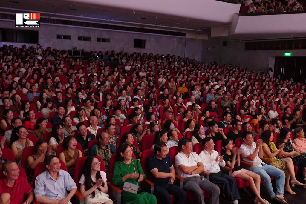 LƯU QUANG VŨ - THÓI ĐỜI 3: “BỆNH SĨ” TRỞ LẠI – 2 ĐÊM DIỄN BÙNG NỔ CẢM XÚC CÙNG GẦN 2100 KHÁN GIẢ 🎉 🎉 🎉 🎉