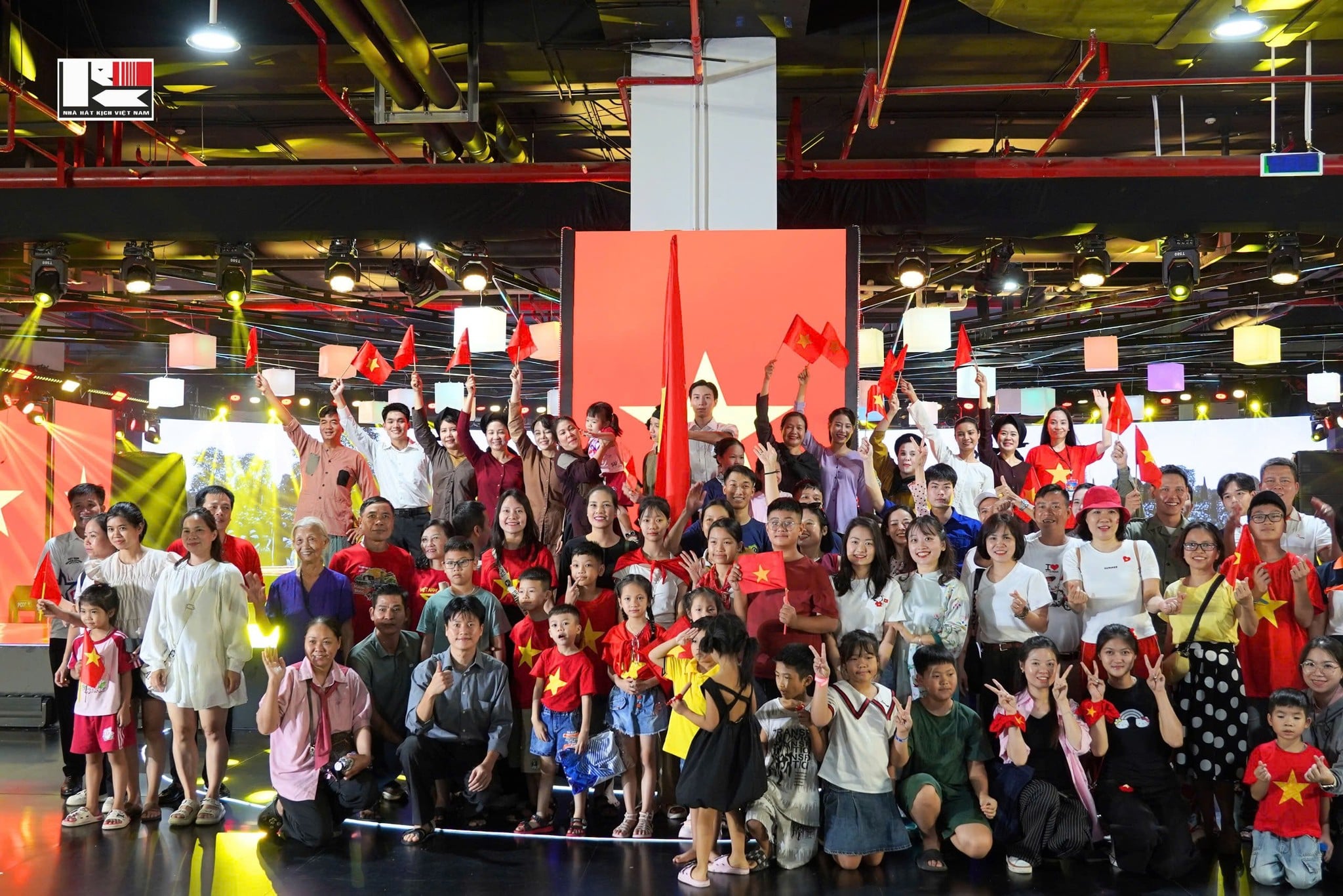 VINH DỰ BIỂU DIỄN TẠI TRIỂN LÃM “80 NĂM HÀNH TRÌNH ĐỘC LẬP - TỰ DO - HẠNH PHÚC” NGÀY 2/9