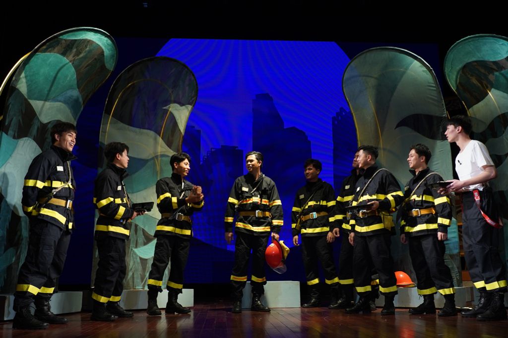 Khắc sâu sự quả cảm của những chiến sĩ “đi về phía lửa”