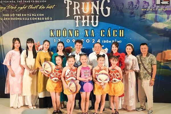 Các Nhà hát trực thuộc Bộ VHTTDL chung tay “san sẻ yêu thương, vượt qua bão lũ”