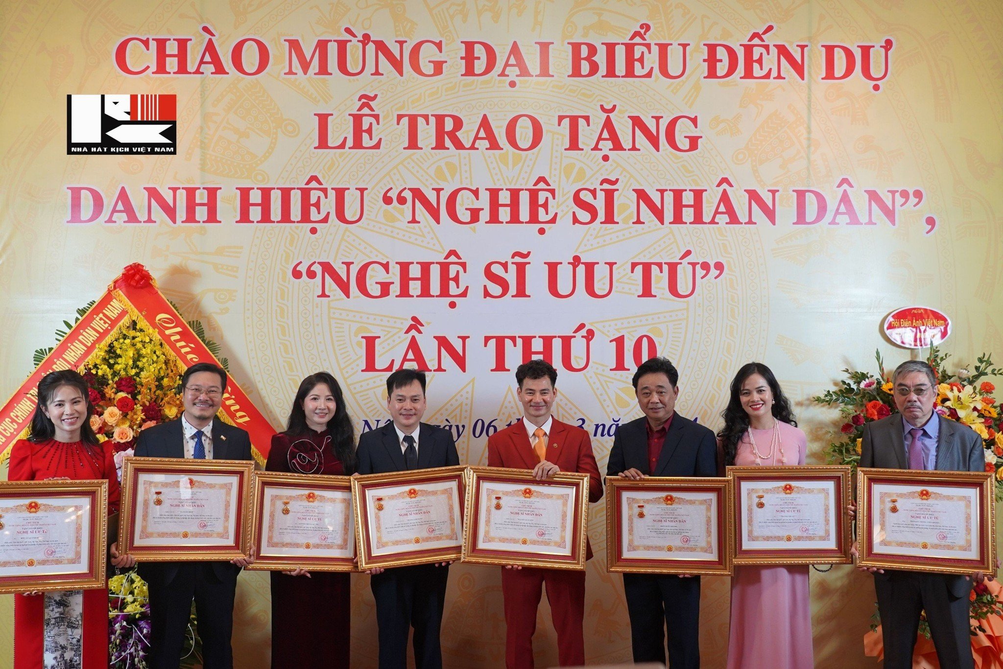 Bốn nghệ sĩ nhận danh hiệu NSND của Nhà hát Kịch Việt Nam