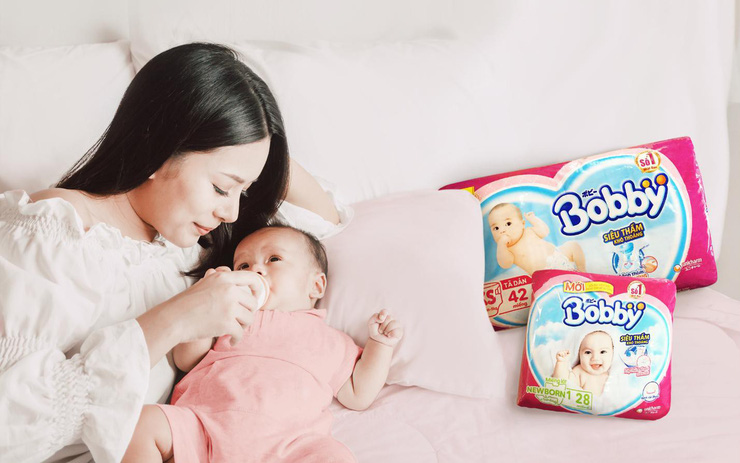Tìm hiểu và so sánh miếng lót sơ sinh Bobby và Huggies