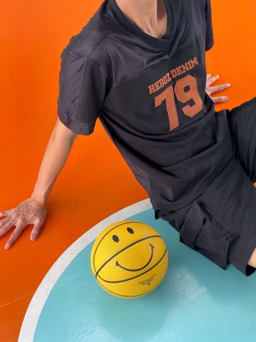 MỘT SỐ XU HƯỚNG CHÍNH TRONG THỜI TRANG THẾ GIỚI HIỆN NAY