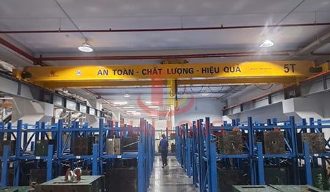 Cầu trục 5 tấn dầm đôi khẩu độ 10m chiều cao nâng 2.8m