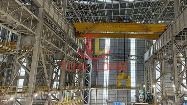 cầu trục 160 tấn 3