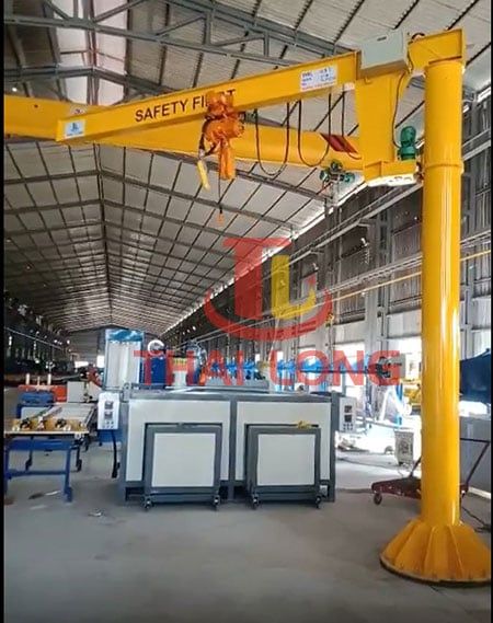 cầu trục quay 500kg