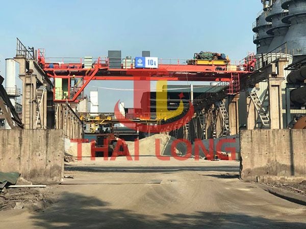 cầu trục 10 tấn ở Hải Dương