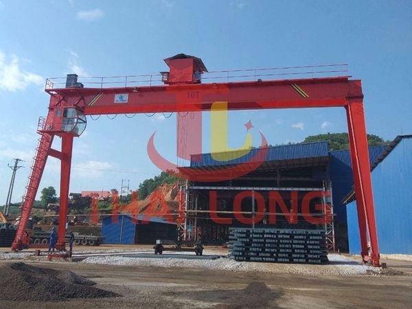 cổng trục 10 tấn dầm đôi khẩu độ 24m4